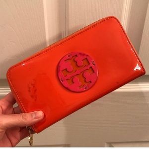 Tory Burch Patent Wallet